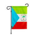 Miniatyrbild 1 av 3: Trädgårdsflagga från Ekvatorialguinea – 32 x 47.5 cm – Hållbar polyester – Horisontellt format – Utomhus – Pixelforma