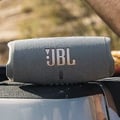 Miniatyrbild 2 av 6: JBL Charge 5 - Bärbar högtalare - Grå