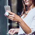 Miniatyrbild 5 av 6: PopSockets - Utbytbar hållare och grepp för smartphone och surfplatta - Cat Nap - 800947