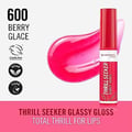 Miniatyrbild 2 av 2: Gloss - Rimmel - Thrillseeker Glassy Gloss 600 - Fuktgivande - Hyaluronsyra - Ickekladdig