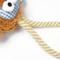 Miniatyrbild 2 av 2: Plush ansikte med en tråd för vitbjörnens ansikte