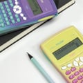 Miniatyrbild 3 av 6: Vetenskaplig kalkylator - MILAN - M240 - Rosa/gul gradientfärg - Batteridriven - Ergonomisk