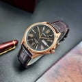 Miniatyrbillede 2 af 6: Ur - CASIO - MTP-1384L-1AVDF - Brun læder - Vandtæt 100m - Analog visning
