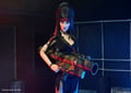 Miniatyrbild 3 av 4: Neca Elvira Mästarinnan av Mörkret Commando Version