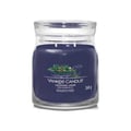 Miniatyrbild 1 av 2: YANKEE CANDLE DOFTLJUS MEDIA SIGNATUR SJÖFRONT LODGE