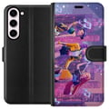 Pikkukuva 1 / 3: Yhteensopiva Lompakkokotelo Samsung Galaxy S23+ Futuristinen K-pop-tyttöryhmä Demon Huntersista neon kaupungissa, jossa on popkulttuuria ja synkkää f