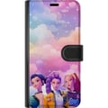 Pikkukuva 3 / 3: Yhteensopiva Lompakkokotelo Samsung Galaxy S10 Lite Värikäs pop-tyttötrio futuristisella tyylillä ja pastellitaivaalla, moderni nuorekas kuvitus
