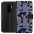 Miniatyrbillede 1 af 3: Kompatibel Tegnebogsetui til Samsung Galaxy S9+ Wednesday Addams tegneserieplakat gotisk Netflix-serie flagermus hånd Thing lilla baggrund sødt desig