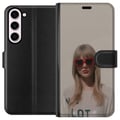 Miniatyrbild 1 av 3: Kompatibelt Plånboksfodral till Samsung Galaxy S23+ Taylor Swift