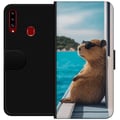 Miniatyrbild 1 av 2: Kompatibelt Plånboksfodral till Samsung Galaxy A20s Kapybara vid havet med solglasögon humoristisk charmig design med avslappnad semesterkänsla