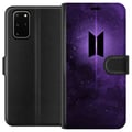 Miniatyrbilde 1 av 3: Kompatibelt Lommeboketui til Samsung Galaxy S20+ BTS kpop-logo lilla galakse plakat romdesign koreansk band ARMY-symbol stjernehimmel musikk fan art