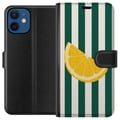 Miniatyrbilde 1 av 3: Kompatibelt Lommeboketui til Apple iPhone 12 Sitron sitrus sitronmønster gul frukt kjøkkendekor sommertrykk retrostil interiør tapet frisk design
