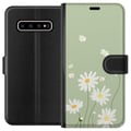 Miniatyrbild 1 av 3: Kompatibelt Plånboksfodral till Samsung Galaxy S10+ Prästkragar – blommigt mönster i svensk sommarstil