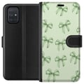 Miniatyrbillede 1 af 3: Kompatibel Tegnebogsetui til Samsung Galaxy A71 Grønne rosetter mønster sødt pastel sløjfemønster sømløst gavebånd æstetisk baggrund motiv plakat