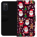 Miniatyrbilde 1 av 2: Kompatibelt Lommeboketui til Samsung Galaxy A03s Merry Squad julemønster med nisser, reinsdyr og pepperkaker, søt vinterdesign i tegneseriestil