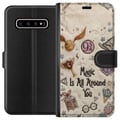 Miniatyrbilde 1 av 3: Kompatibelt Lommeboketui til Samsung Galaxy S10+ Brodert magisk illustrasjon med symboler, sitater og fantasiverden i drømmende eventyrstil