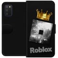 Miniatyrbilde 1 av 2: Kompatibelt Lommeboketui til Samsung Galaxy A03s Minimalistisk Roblox-symbol i svart og sølv med gyllen krone og luksuriøs gamerestetikk