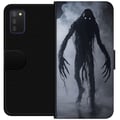 Pikkukuva 1 / 2: Yhteensopiva Lompakkokotelo Samsung Galaxy A03s Sumuinen hirviö fantasia tumma olento