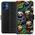 Miniatyrbilde 1 av 3: Kompatibelt Lommeboketui til Apple iPhone 12 Sengångarstil - avslappet motiv med søt dovendyr