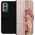Miniatyrbillede 1 af 3: Kompatibel Tegnebogsetui til OnePlus 9 Pro Beige bamse med hat og tørklæde, romantisk lyst design med varm tone og en blød, stilren følelse
