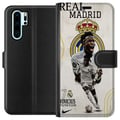 Miniatyrbild 1 av 3: Kompatibelt Plånboksfodral till Huawei P30 Pro Real Madrid Vinícius Júnior med anfallare i nummer 7 tröja klubbmärke vit matchdräkt energisk pose och