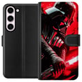 Pikkukuva 1 / 3: Yhteensopiva Lompakkokotelo Samsung Galaxy S23 Darth Vader punaisella valomiekalla, voimakas futuristinen design, joka on saanut inspiraationsa galak