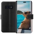 Miniatyrbild 1 av 3: Kompatibelt Plånboksfodral till Samsung Galaxy S10e Kapybara vid havet med solglasögon humoristisk charmig design med avslappnad semesterkänsla
