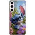 Pikkukuva 1 / 3: Yhteensopiva Puhelinkuori Samsung Galaxy S23+ Sininen Stitchistä inspiroitunut piirroshahmo kukkien ympäröimässä luontomaisemassa ja suloisella ilmee