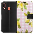 Pikkukuva 1 / 2: Yhteensopiva Lompakkokotelo Samsung Galaxy A20e Sitruunanpunainen gingham-kuvio – sitruunakuvio, jossa on vaaleanpunainen ruutukuvio pastellisessa ja