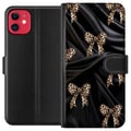 Miniatyrbilde 1 av 3: Kompatibelt Lommeboketui til Apple iPhone 11 Leopardrosetter på svart silke, luksuriøst mønster med eksklusiv motefølelse, perfekt for deg som liker