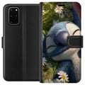 Miniatyrbilde 1 av 3: Kompatibelt Lommeboketui til Samsung Galaxy S20+ Stitch som sovner på en eng med prestekrager, der det myke lyset og naturens ro skaper en varm og av