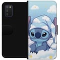 Miniatyrbilde 1 av 2: Kompatibelt Lommeboketui til Samsung Galaxy A03s Stitch godnatt skyer sovende søt leggetid skyer kawaii koselig blå figur myk estetisk plakat