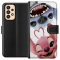 Pikkukuva 1 / 3: Yhteensopiva Lompakkokotelo Samsung Galaxy A33 5G Leikkisät Stitch ja Angel lähikuvassa suurine nauruineen ja sydämenmuotoisine yksityiskohtineen luo