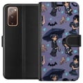 Miniatyrbillede 1 af 3: Kompatibel Tegnebogsetui til Samsung Galaxy S20 FE Wednesday Addams tegneserieplakat gotisk Netflix-serie flagermus hånd Thing lilla baggrund sødt de