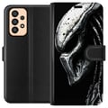 Pikkukuva 1 / 3: Yhteensopiva Lompakkokotelo Samsung Galaxy A33 5G Draamaattinen kuvitus Predator-naamiosta, jossa on metallisia tekstuureja, varjoja ja yksityiskohti