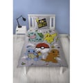 Miniatyrbild 5 av 5: Vändbart bäddset - POKEMON - Pikachu och Starter - Grå - Mikrofiber - 1 påslakan 140 x 200 cm + 1 örngott 63 x 63 cm