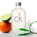 Miniatyrbild 2 av 2: Giftset Calvin Klein CK One Edt 200ml + Edt 15ml + BL 200ml + SG 100ml