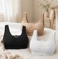 Miniatyrbild 1 av 2: Comfort Bra – 3-pack seamless bra with feminine lace details