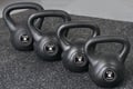 Miniatyrbillede 7 af 7: Kettlebell 10 kg - Plastik - til indendørs og udendørs brug - Sort
