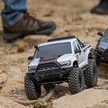 Miniatyrbilde 2 av 10: Axial SCX10 III Base Camp 4WD RTR White