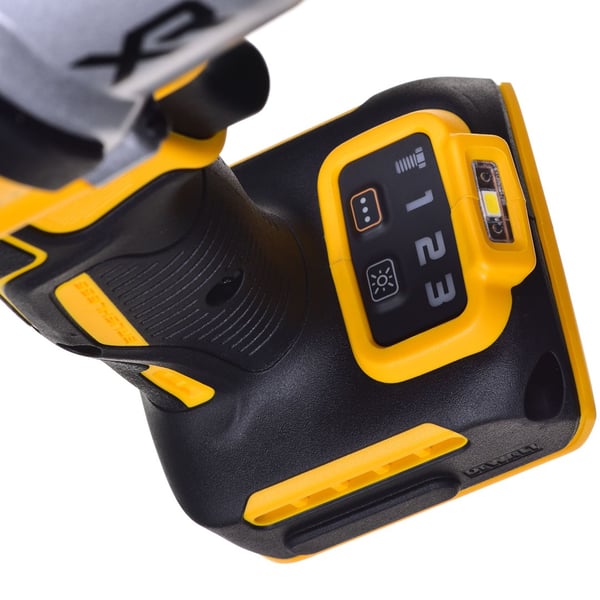 Iskuporakone ilman akkua ja laturia 18V DCF900NT DEWALT