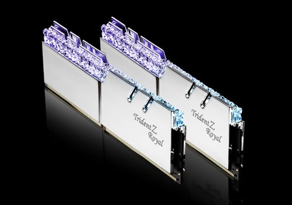 G.Skill Trident Z Royal F4-3200C16D-32GTRS hukommelsesmodul 32 GB 2 x 16 GB DDR4 3200 MHz G.Skill Trident Z Royal F4-3200C16D-32GTRS hukommelsesmodul 32 GB 2 x 16 GB DDR4 3200 MHz