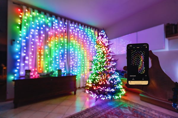 TWINKLY Curtain 210 (TWW210SPP-TEU) Intelligenta LED-lampor 210 LED RGB+W 2,1 m