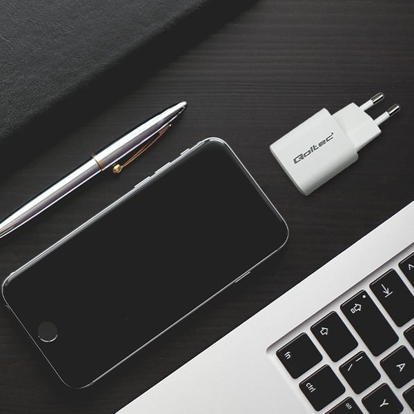 Qoltec 50763 mobiloplader til bærbar computer. Bærbar spillekonsol. Powerbank. Smartphone. Smartwatch. Hvid AC. Hurtigopladning. Indendørs tablet.