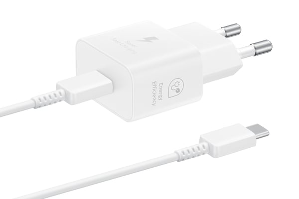 Samsung EP-T2510 älypuhelin, valkoinen, AC. USB-pikalataus sisätiloihin.