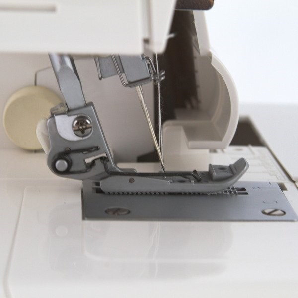 ŁUKNIK OVERLOCK 820D-3