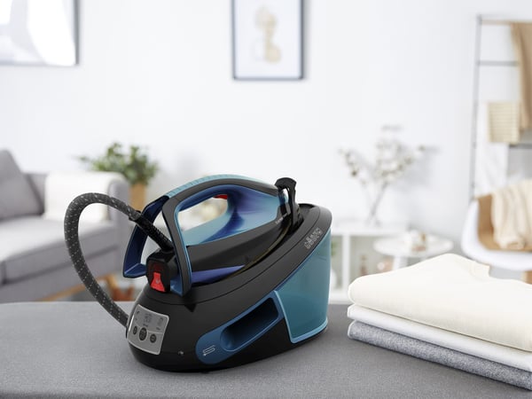 Tefal Express Vision SV8151 2800 W 1,8 L Durilium AirGlide Autoclean -pohja Sininen, Musta