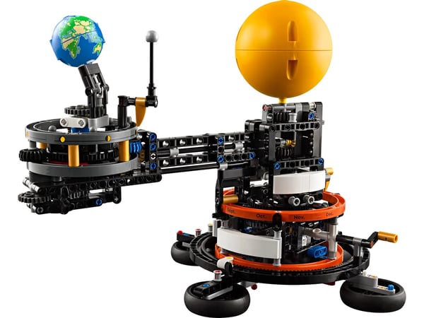 LEGO TECHNIC 42179 Planeten Jorden och Månen i Omloppsbana