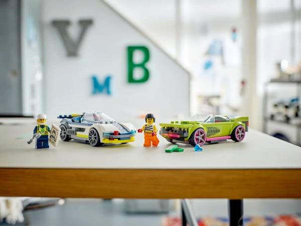 LEGO CITY 60415 POLITI BIL OG MUSCLE CAR JAGTEN