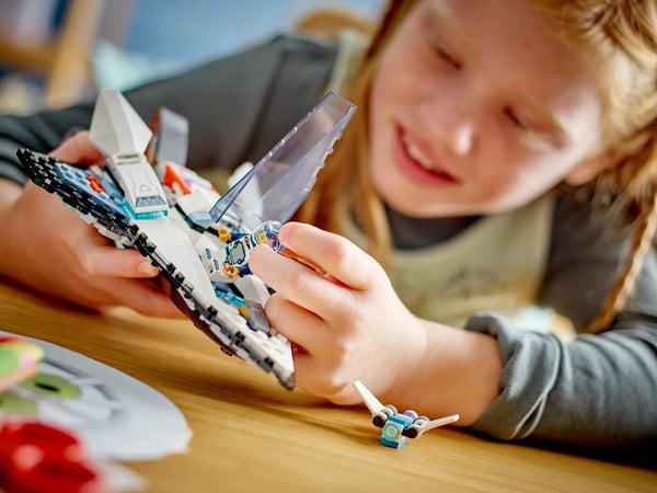 LEGO CITY 60430 TÄHTIENVÄLINEN AVARUUSALUS